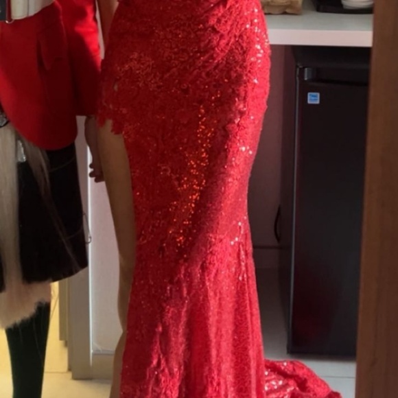 Sheri Hill Prom Dress in Size 4 - Picture 10 of 13